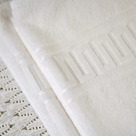 Central, Comfy And Light-filled Apt, By Timecooler