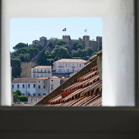 Central, Comfy And Light-filled Apt, By Timecooler Лісабон